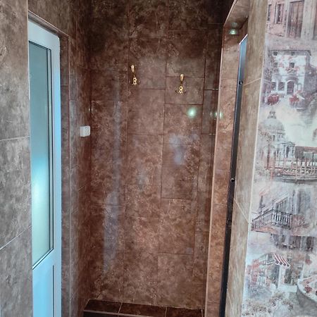Гостевой Дом Ирина Hotel Soechoemi Buitenkant foto