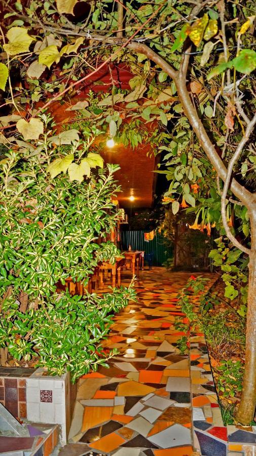 Гостевой Дом Ирина Hotel Soechoemi Buitenkant foto