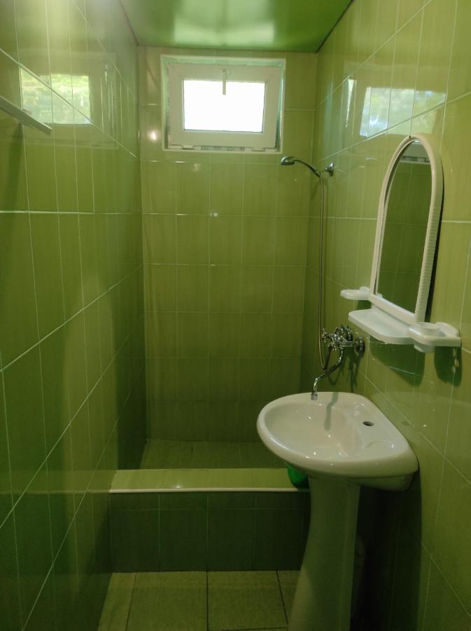 Гостевой Дом Ирина Hotel Soechoemi Buitenkant foto