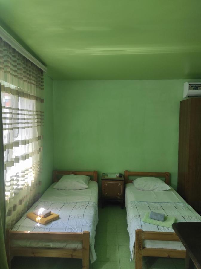 Гостевой Дом Ирина Hotel Soechoemi Buitenkant foto
